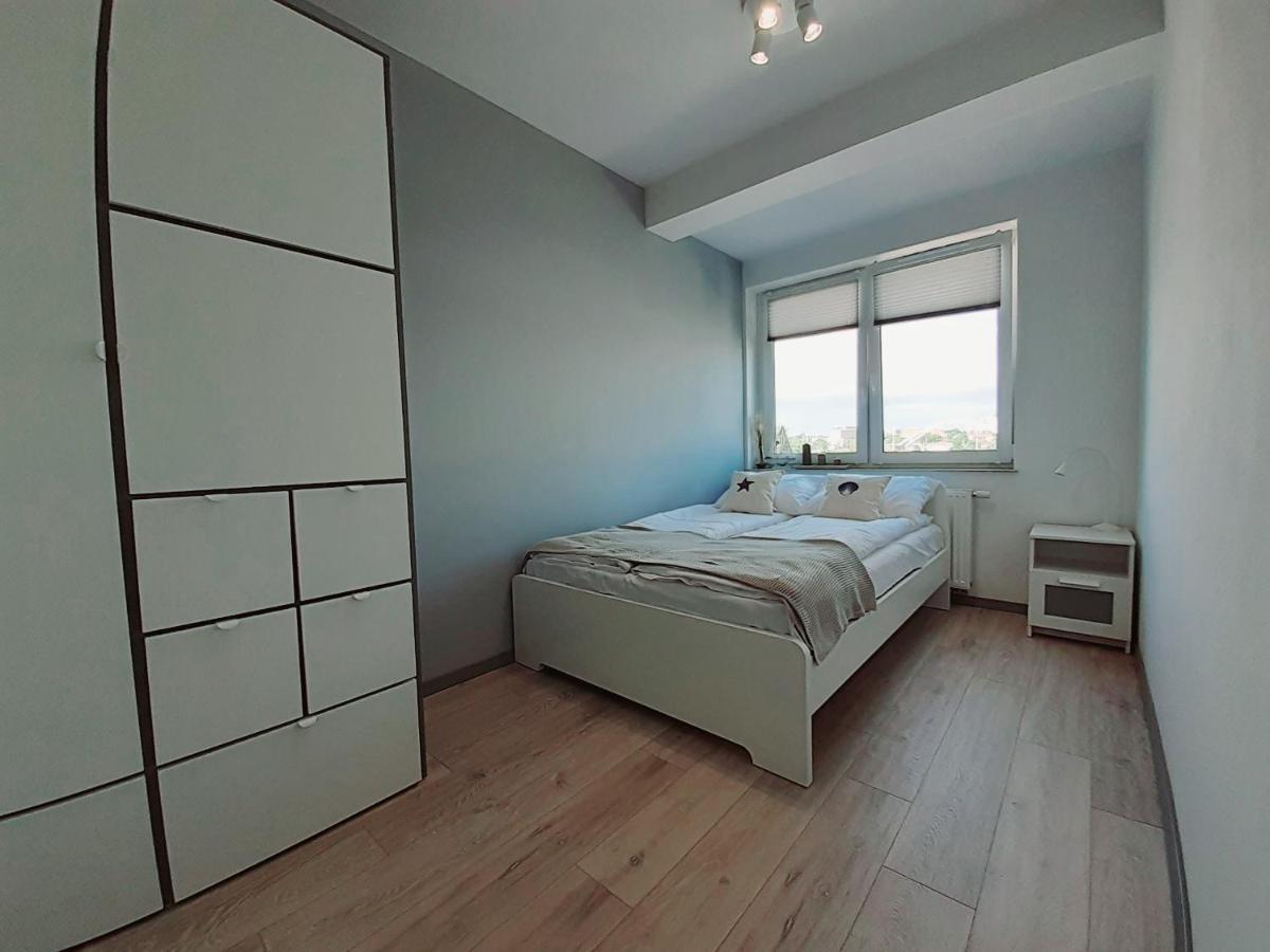 شقة Apartament Kapitanski Mostek 17A Z Widokiem Na Port I Latarnie Morska Oraz Garazem كولوبرزيغ المظهر الخارجي الصورة